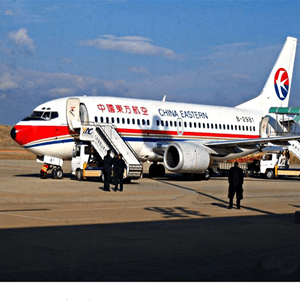 海口美兰机场空运航空快运业稳步发展的原因是什么？